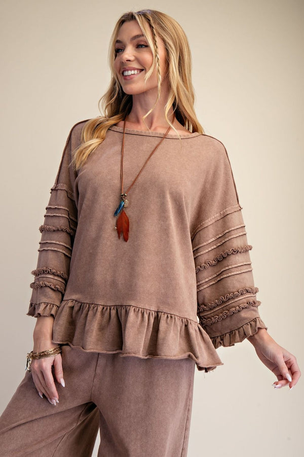 RUFFLE BOTTOM OVERSIZED TOP