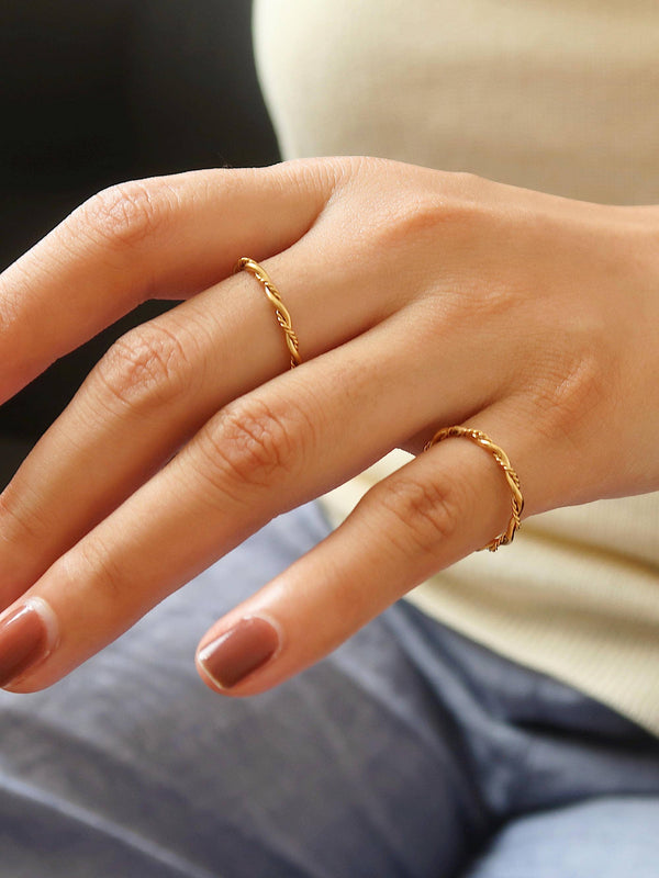 18K NON-TARNISH MILGRAIN RING-RACHEL