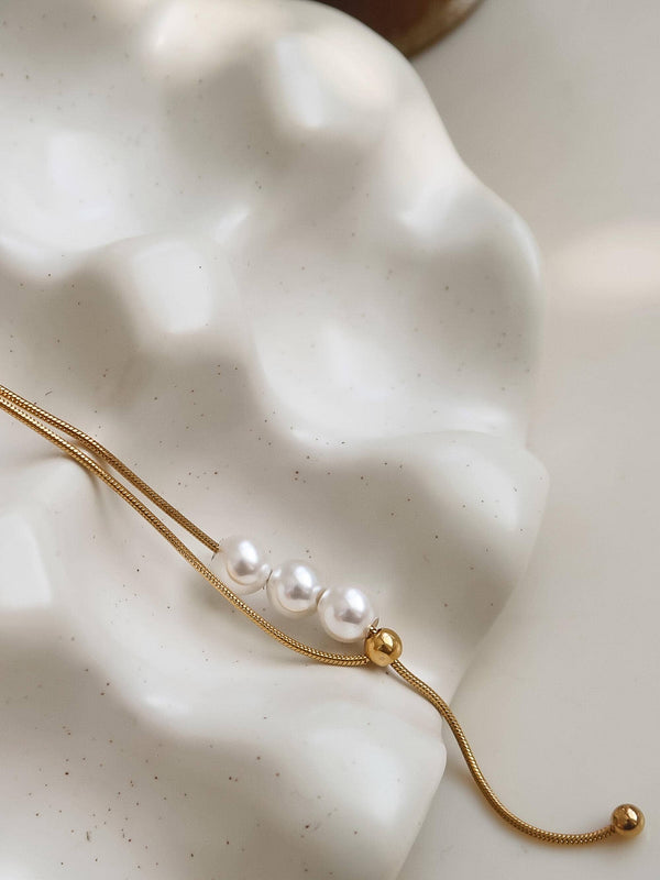 MOTANA 18K GOLD NON-TARNISH PEARL Y DROP SWEATER NECKLACE