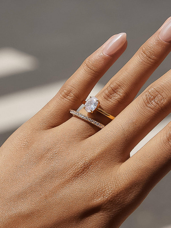 NEVE 18K GOLD NON-TARNISH OVAL CZ STACK RING