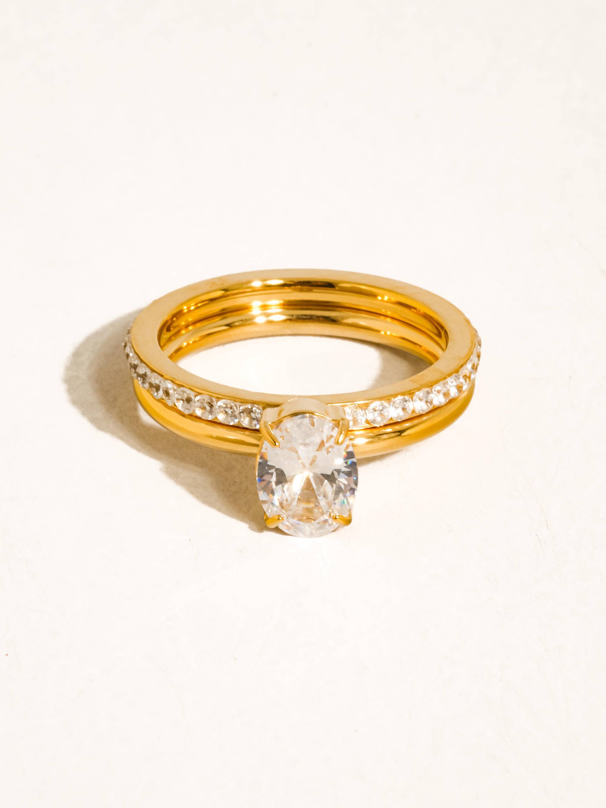 NEVE 18K GOLD NON-TARNISH OVAL CZ STACK RING