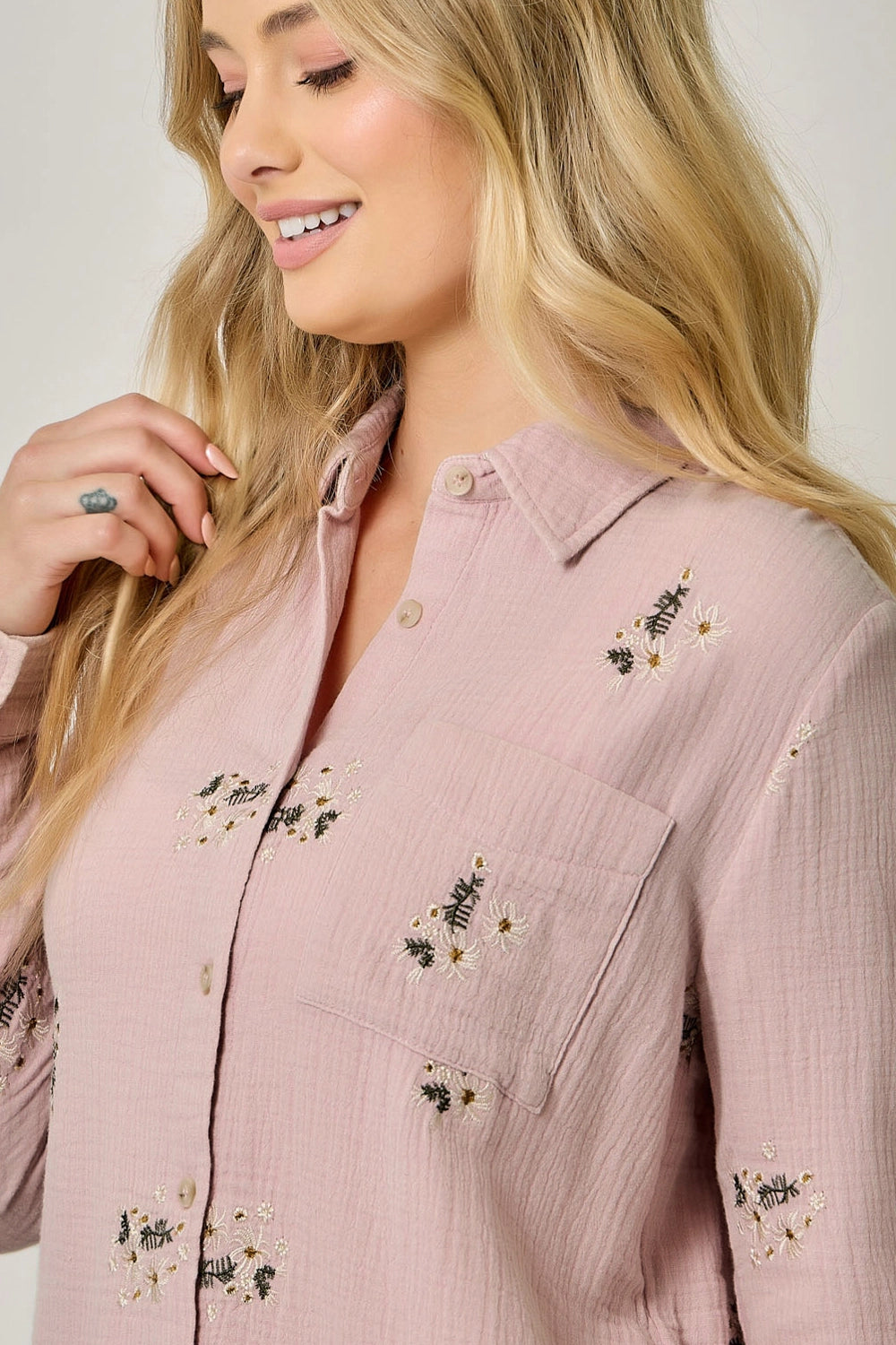 FRINGE WASHED EMBROIDERY SHIRT