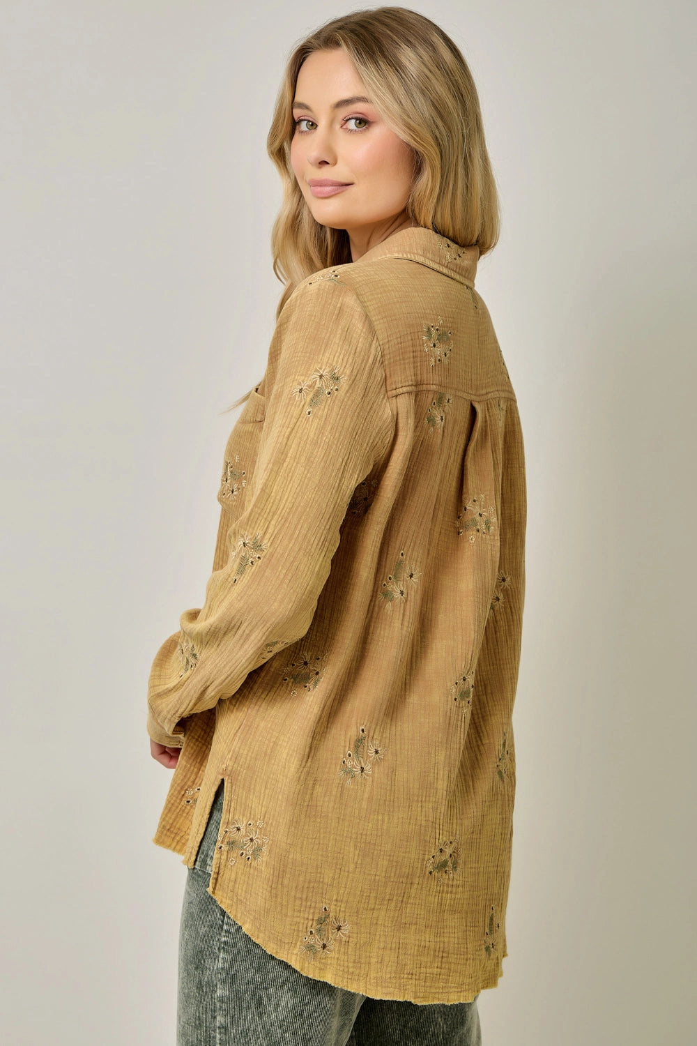 FRINGE WASHED EMBROIDERY SHIRT