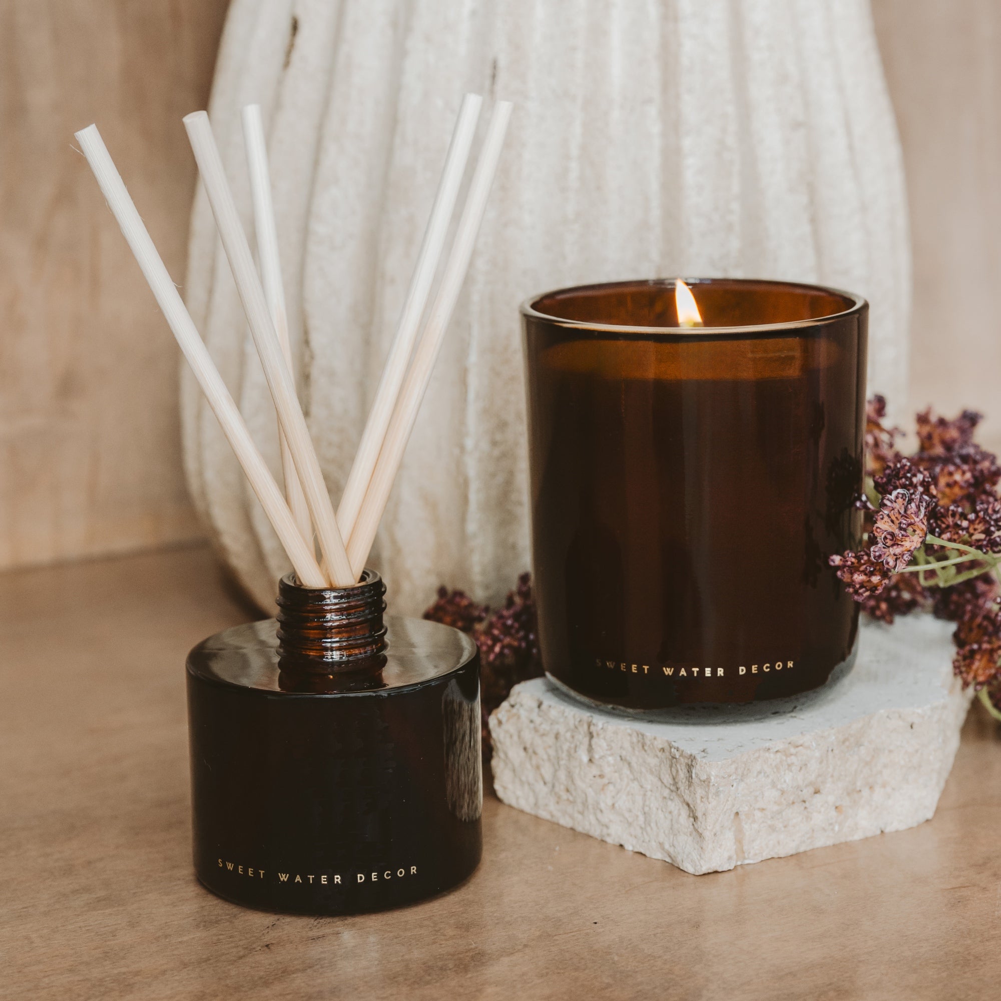 FARMHOUSE SOY CANDLE - BOXED AMBER TINTED GLASS JAR
