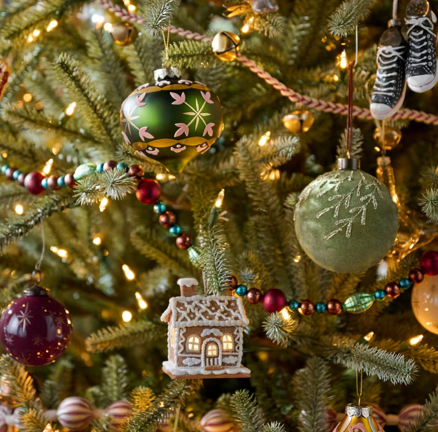 LIT GINGERBREAD COTTAGE ORNAMENT