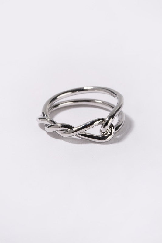 TWISTED RING - SILVER