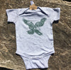 EAGLE SKYLINE ONESIE, GREY