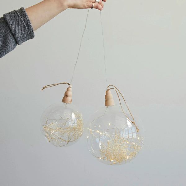 GLASS & WOOD LED BALL ORNAMENT W DRIED BOTANICALS