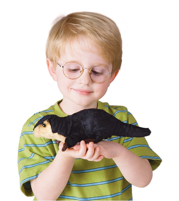 MINI RIVER OTTER FINGER PUPPET
